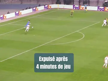 Joao Correia a été expulsé après 4 minutes de jeu lors du match de Ligue des Champions entre Kairat Almaty et Pafos