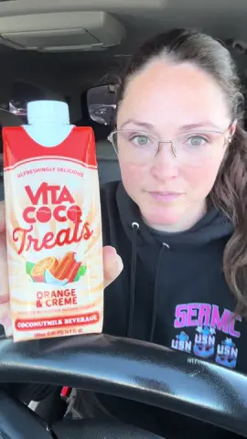 Picking up the NEW Orange and Creme @Vita Coco treats from Publix.  #kalecreator #vitacocotreats #vitacocopartner 