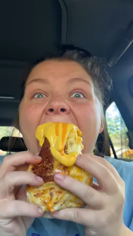 NEW Falmin hot grilled cheese burrito. EXTRA SAUCY & MESSY TACO BELL MUKBANG🌯 @tacobell #tacobell #mukbang #messyeating #grilledcheeseburrito #fyp 