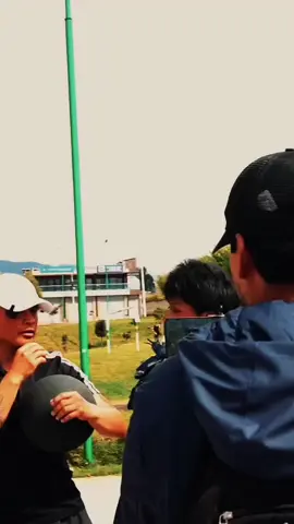 Les parece si hacemos uno de fútbol ⚽ también? #cayambe_ecuador🇪🇨 #basketball #aura #colegio #jovenes 