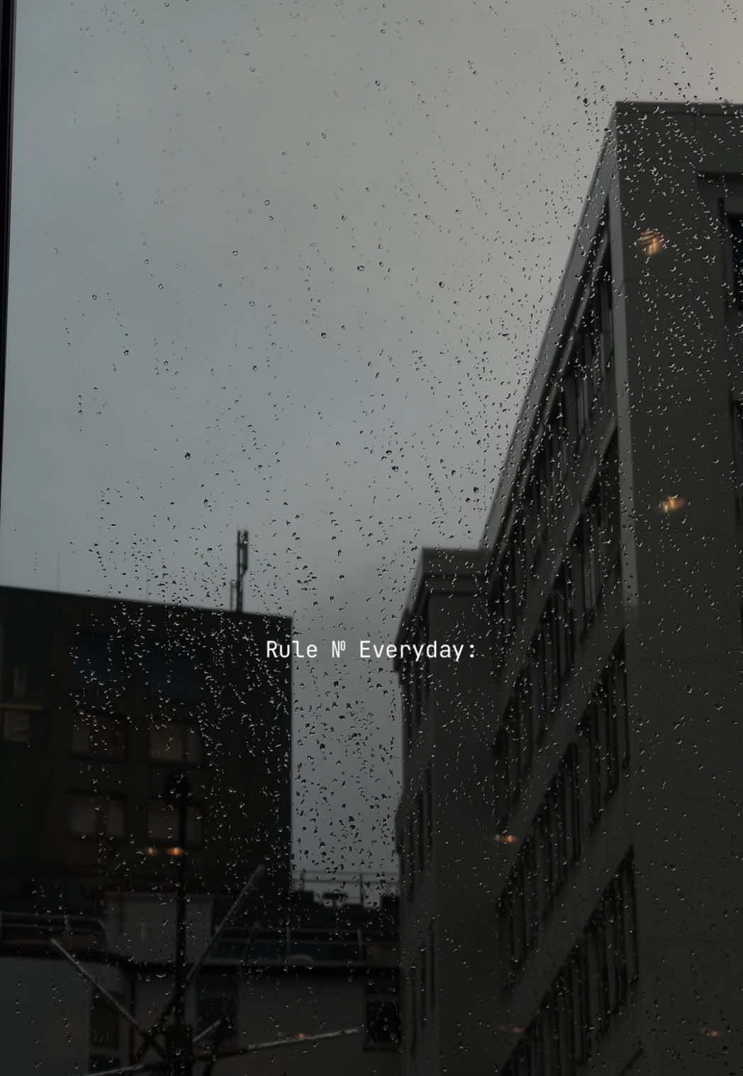 Stop waiting for the perfect moment - start building it✨ . . . . . #sport#wellness#motivation#healthylifestlye 