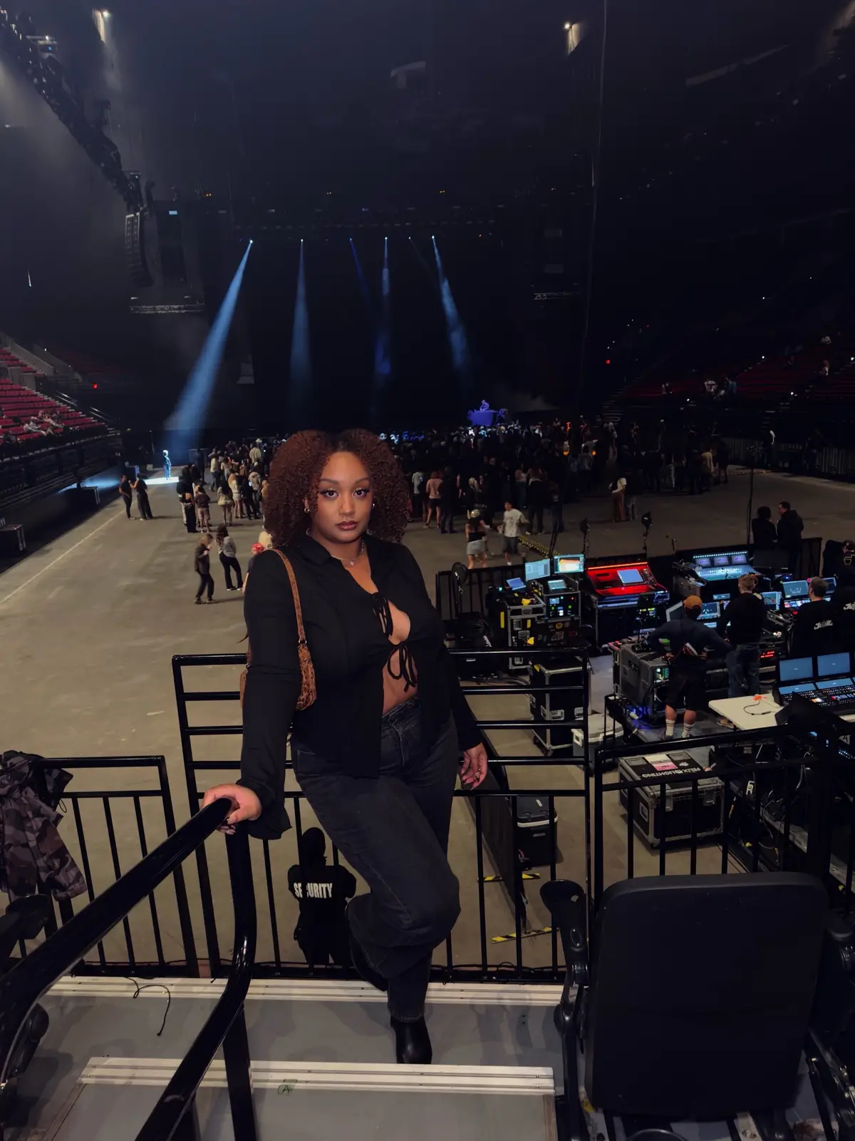 📍 Location specifics: a concert near you