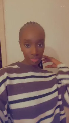 Si vous voulez être heureux, n'attendez rien des autres, assumez la responsabilité de votre vie à 100% et soyez reconnaissant de ce que vous avez. #senegalaise_tik_tok #guineenne224🇬🇳 #mindsetmotivation 