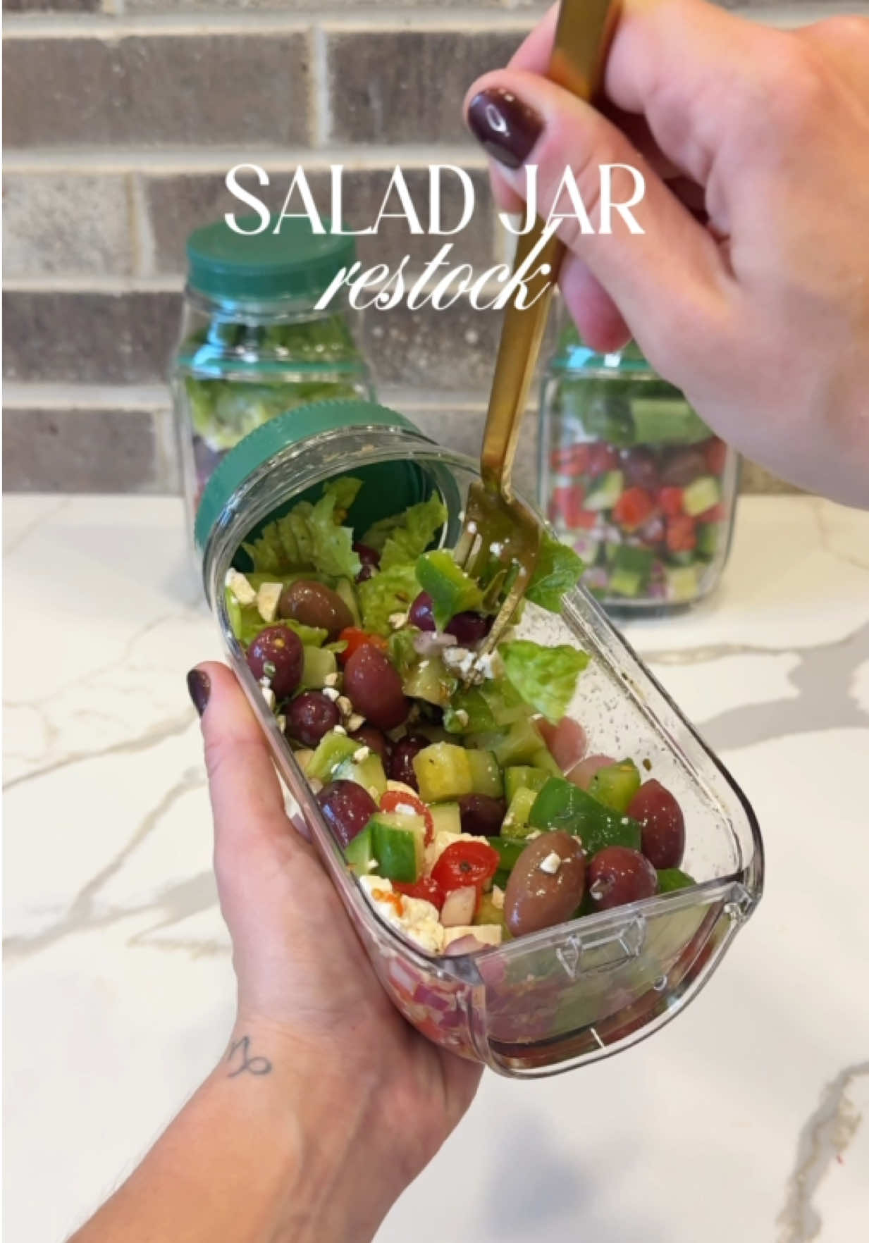 Salad restock with the genius jar containers 🥗 #saladjar #mealprepideas #amazonbestseller #amazonkitchenfavorites #asmrvlog 