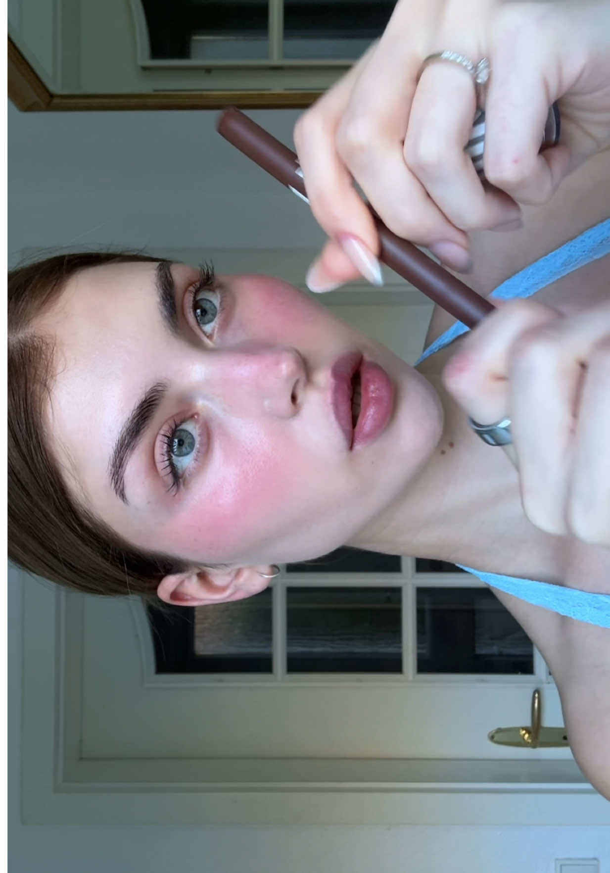 purple blush and chocolate lips #coldtonemakeup #makeup #naturalmakeup #nomakeup 