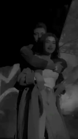 سـتوريـﮯآت ♥🎶✨*أخترت قلبگ بين هالناس نقـوه.* *واعميت عيني علا كُل مخلـوق🫂♥️.* #اسطنبول_تركيا_غازي_عنتاب_سوريا_حلب_انقرة #ستوريات 