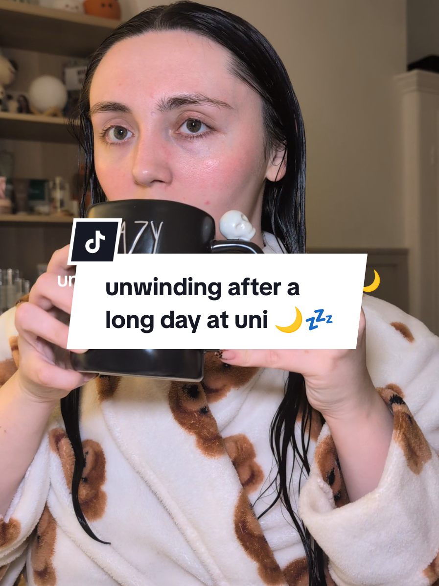 Post-uni stress = skincare therapy to calm my skin (and my mind) 🌙💤 How many of you are university/college students? and what are you guys studying? 👀 Sensitive skin-safe routine: - VT Pro Cica Reedle Shot 100  - I'm From Mugwort Essence  - Purito Wonder Releaf Centella Asiatica Serum Unscented  - Numbuzin No.5 Glutathione Vitamin Concentrated Serum  - Beauty of Joseon Eye Cream  - Purito Mighty Bamboo Panthenol Cream  - Laneige Gummy Bear Lip Mask  - EPAIS Lash Serum  #skincareroutine #koreanskincare #relaxing #nighttimeroutine #sensitiveskin @VTcosmetics_official @imfrom_us @PURITO SEOUL @LANEIGE Europe @numbuzin_global @epais @Beauty of Joseon 