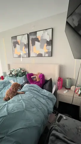 fall mornings are slowing becoming my favorite part of my day🤭🍂☕️#morningvlog #morningroutine #contentcreator #chicagocontentcreator #diml 