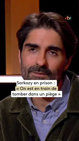 « On est en train de tomber dans un piège. On est en train de discuter des livres que va lire Nicolas Sarkozy en prison ? Alors qu'il a été condamné pour 