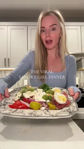 10/10 make it immediately #girldinner #viral #savory #snackplate #momtok 