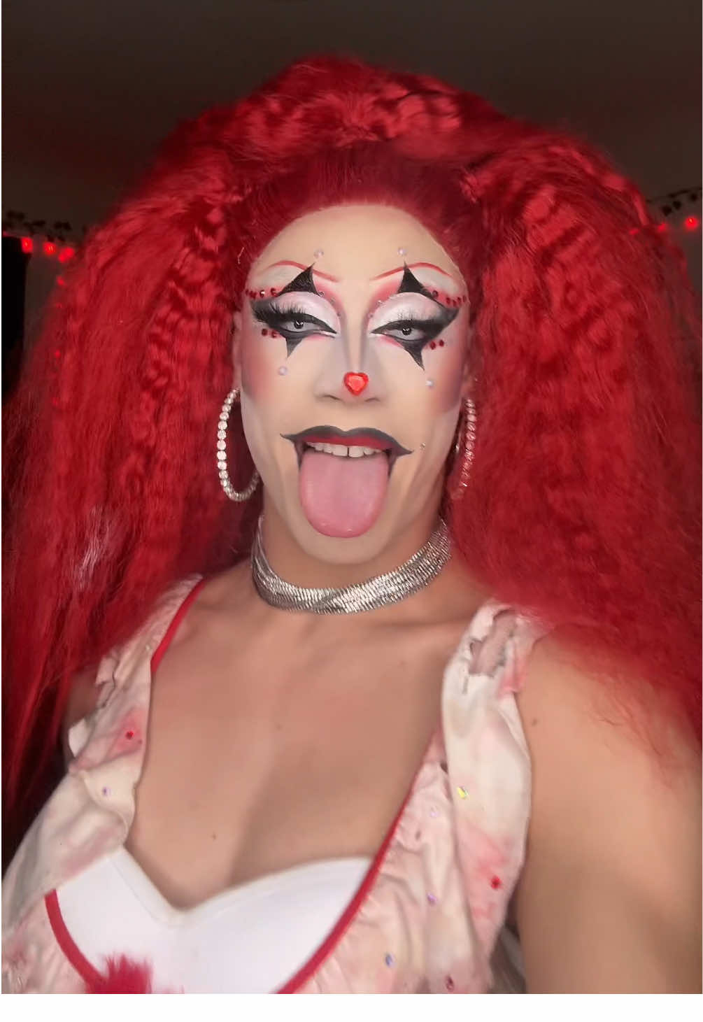 Feelin clownie #dragmakeup #halloweencostume #rpdr #drag 