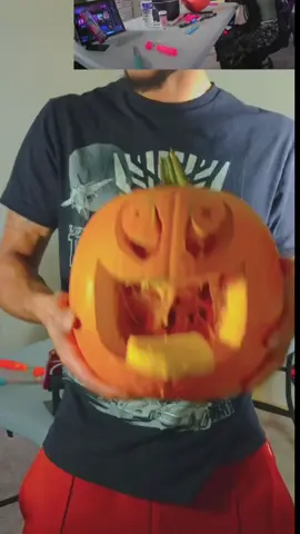 Real fun was had during these streams😂🫶🏽@Lauren 🦋 @BighommieQ @yeahdatjash #pumpkinseason #pumpkincarving #innit 