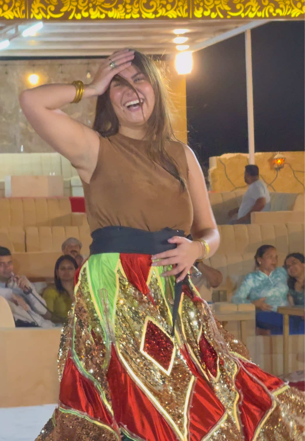 From sandboarding thrills to golden sunsets 🌞🏂 The desert safari in Abu Dhabi is next-level!🔥 #DesertSafari #AbuDhabiAdventure #Sandboarding2025 #TravelReels #DesertVibes     ”