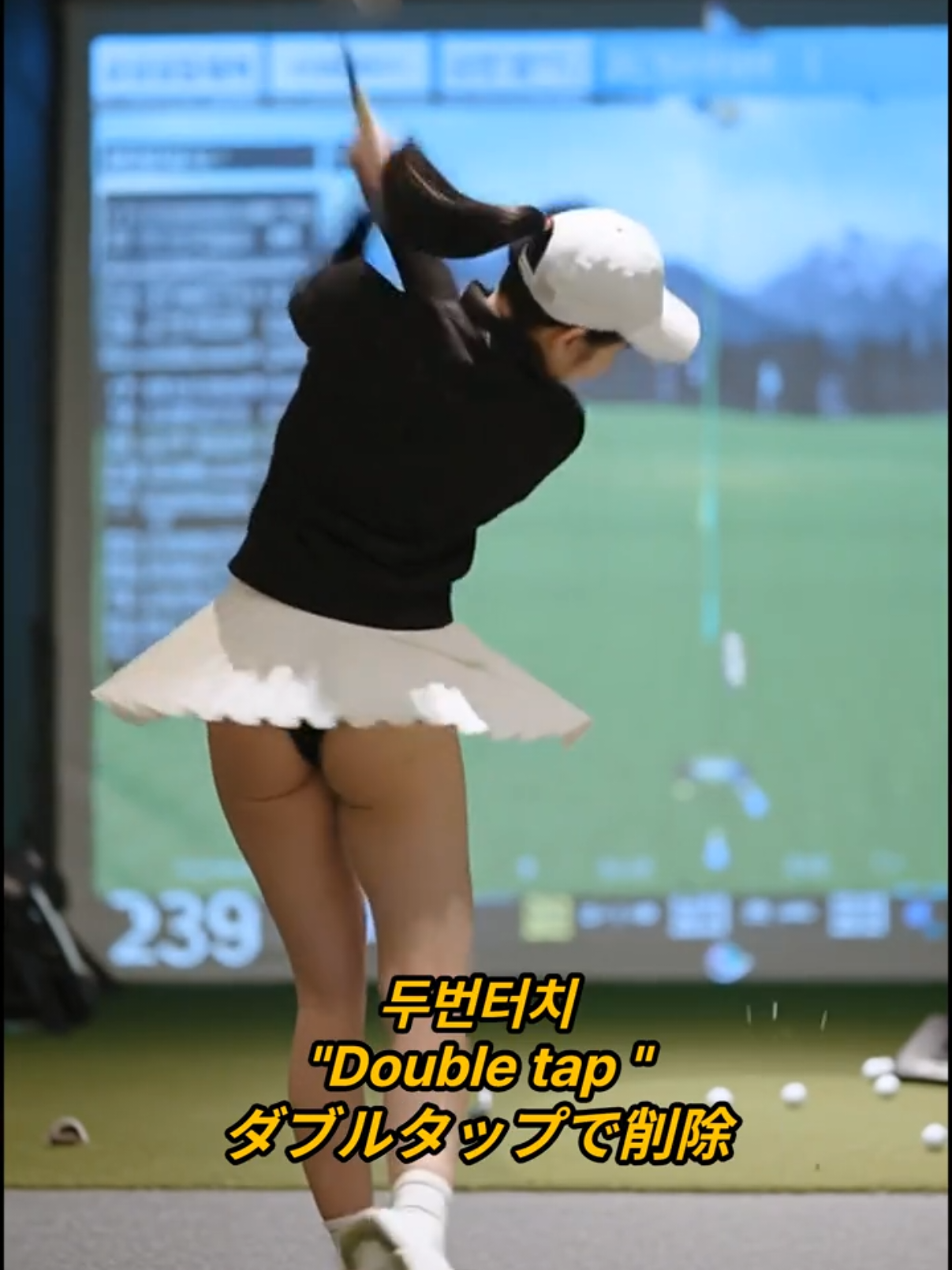 나이키 모자 쓴 미녀 골프 선수의 스크린 스윙 연습 너무 완벽하다 😳🎯 #golf #beautifulgolfer #nike #golfswing #골프 