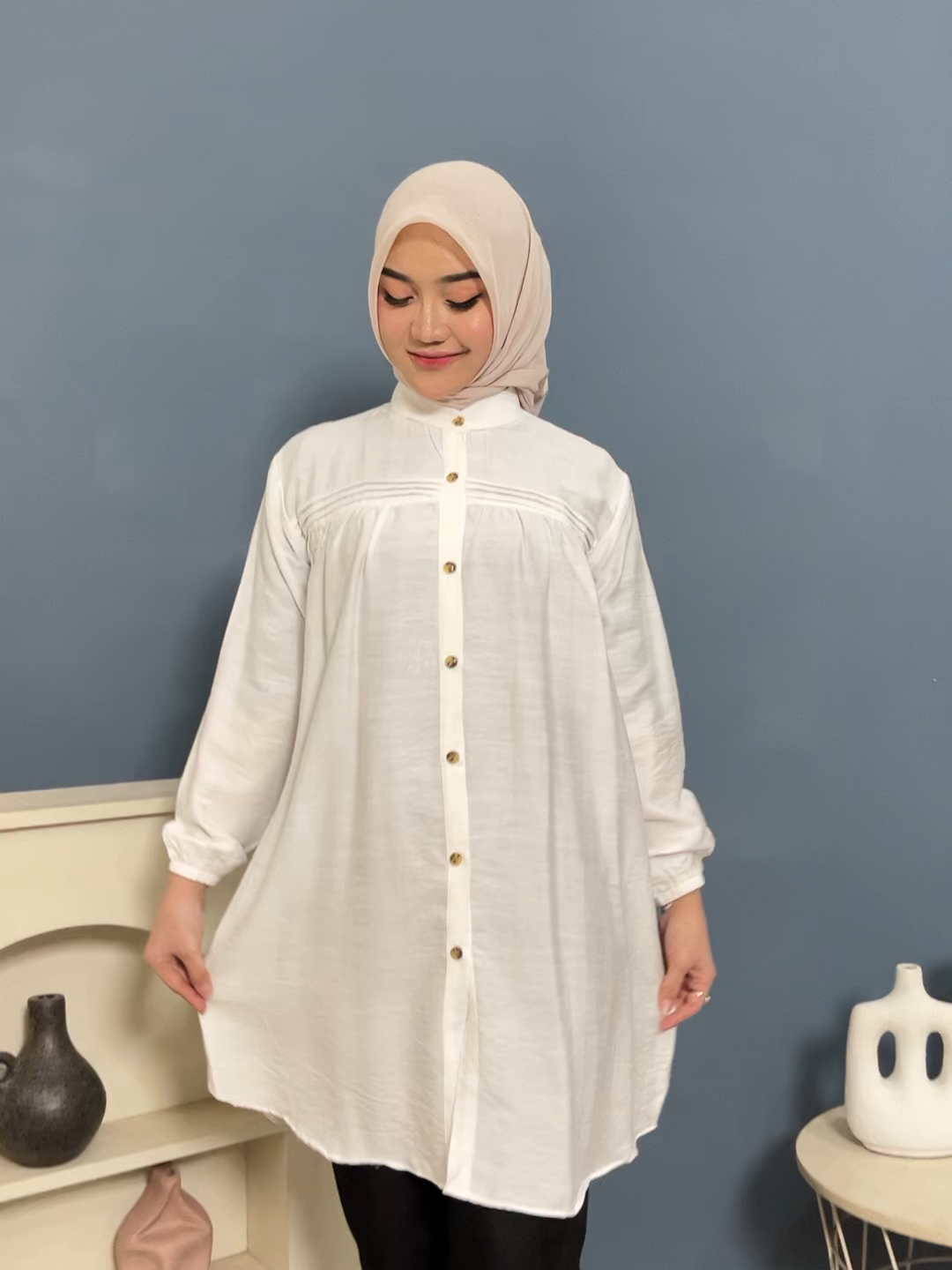 “Siap Tampil Hits? Yuk, cek produk Tunik terbaru kami dengan desain yang lagi viral!” #Tunik #Blouse #Outfitmuslimah #fyp #Promo #atasanwanita #tunikkekinian