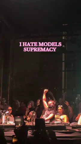 best time ever 😩😩 #iiipoints #ihatemodels #dance #miami 