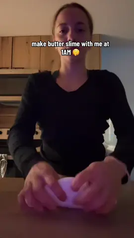 🤫🤫 making slime at 1AM #slime #makingslime #creative #creatorsearchinsights #butterslime 