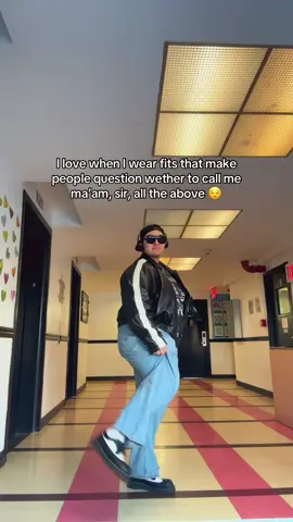 Wdym straight men think I’m one of them like awhhh you silly silly uneducated boy 🤩 peep the slayyyter merch crank comes out this week AHHHHH!!!  #androgynous #masc #OOTD #mascfashion #lgbt 