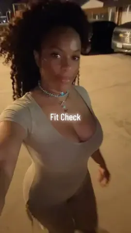 Fit check…western themed skate party. 🤠