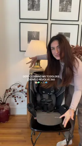 SOOOOO MUCH BETTER 🤩🫧🧽🛀🧹🚙 How to clean Evenflo revolver 360 car seat  Deep clean car seat  Car seat cleanout  @Evenflo Baby 
