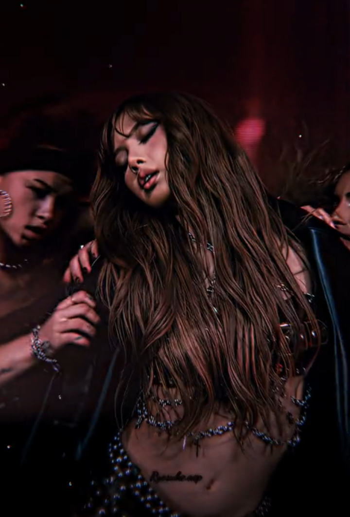 Lisa's stage, my edit... together #blackpink #lisa  #lisaedit #kpop #fyp 