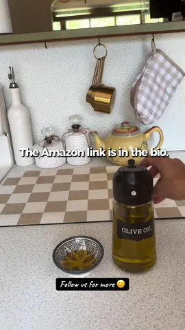 I’ve been loving this olive oil sprayer from Amazon it gives the perfect mist for cooking, baking, or salads! 🥗 Super handy, no mess, and saves oil too 👌 Shop it now from my Amazon link in bio 🌿 #amazonfinds #amazonfavorites #kitchenmusthaves #oliveoilsprayer #kitchentools         