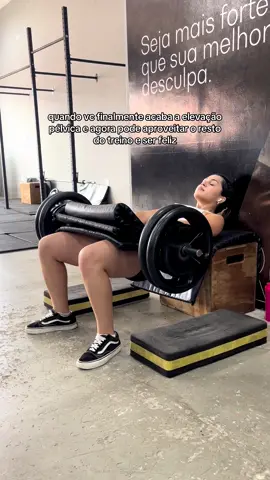 melhor parte da elevação pélvica é quando ela acaba #gym #GymTok #fyp #foryou #academia 