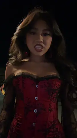 vamp fit 🧛🏾‍♀️ #vampire #halloween 