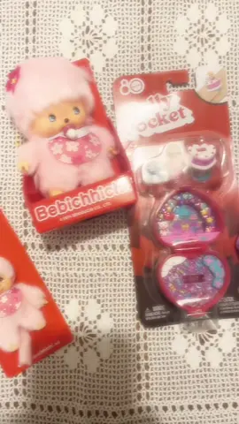 Sakura monchhichi and polly pocket x essence unboxing!!! So many pritties 🥹🫶✨ Tags: #monchhichi #monchhichidoll #pollypocket #mattel #bluebird 