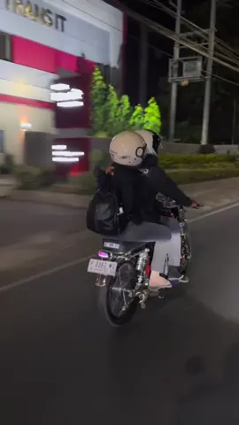 Penak nyebe😜#cb125se #fyp #4u #trend #cbbucinnn🚀 