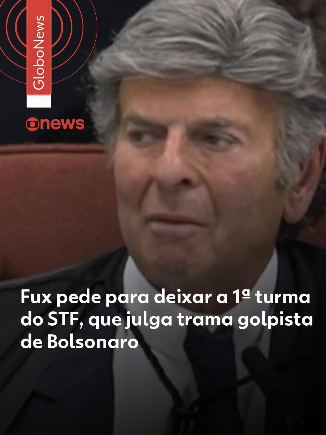 Mudança - Ministro do Supremo Tribunal Federal (STF), Luiz Fux pediu para ser transferido da 1ª Turma para a 2ª Turma da Corte. A solicitação foi anunciada no plenário, nesta terça-feira (21). Fux integra atualmente a 1ª Turma, grupo responsável por julgar os réus da trama golpista. Também fazem parte os ministros Alexandre de Moraes, Cármen Lúcia, Cristiano Zanin e Flávio Dino. A 2ª Turma, para a qual Fux pede transferência, contava com Barroso e tem como membros Gilmar Mendes, Dias Toffoli, André Mendonça e Nunes Marques. Cada uma das turmas é composta por cinco dos 11 ministros do Supremo -- a exceção é o presidente, que fica fora dos grupos. Saiba mais em 'leia o artigo'. #Fux #ministro #STF #g1política #g1