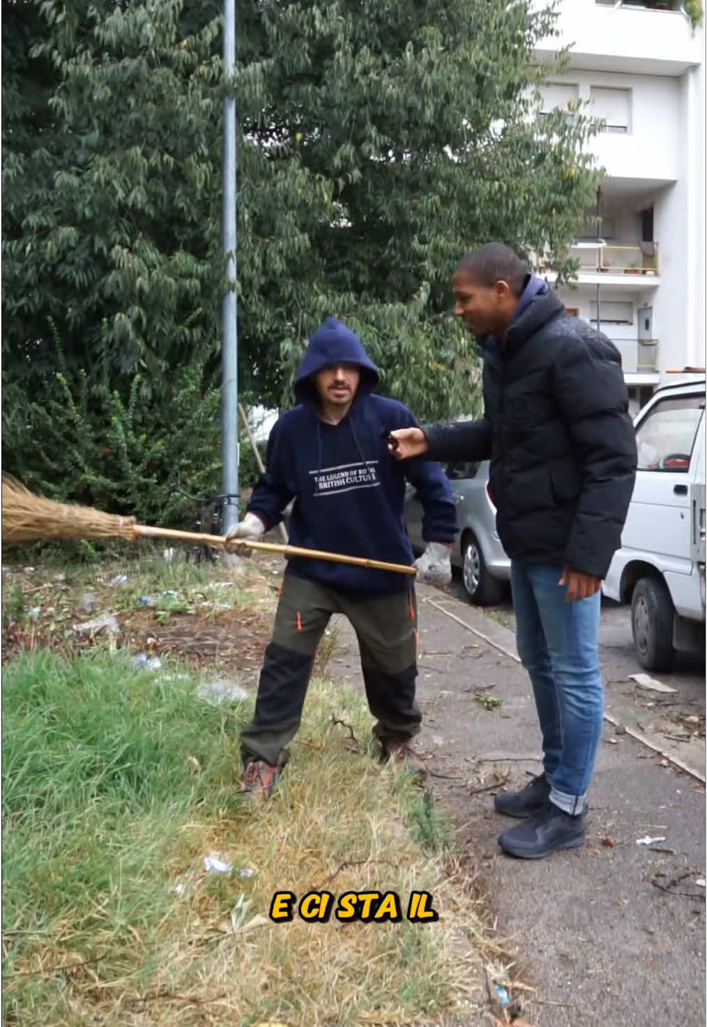 SECONDO LUI 💃🤷‍♀️ LA DONNA ITALIANA A NATA PER ESSERE BELLA NON PER FATICARE #perte #fyp #destino #natura 