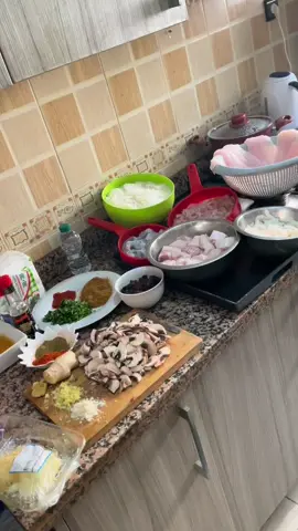 عطيتكم اسرار خدمتي وهادي بصطيلة اللي كنخدم للطلبيات الذواقة#بساطل_الحوت #بسطيلة_بالحوت #LIVEIncentiveProgram #LIVEMonetization #PaidPartnership 