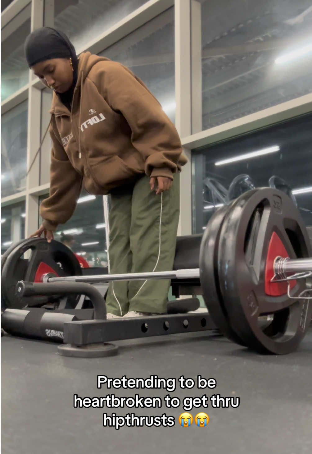 Love hate relationship with hipthrusts #foryoupage #hijabigymgirl #gymgirlsoftiktok #hijabigymgirls #GymLife 