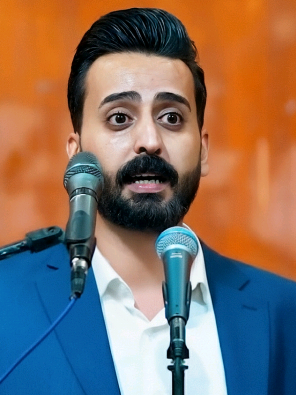 هذا حبنا للأمام علي عليه السلام 💔✅️. . . . . . . . . . . . . . .. .  #كربلاء #النجف #شعر_وقصائد #الامام_علي #الشاعر_علي_شاهين  زارنـــك نوارس مرة للبيت 