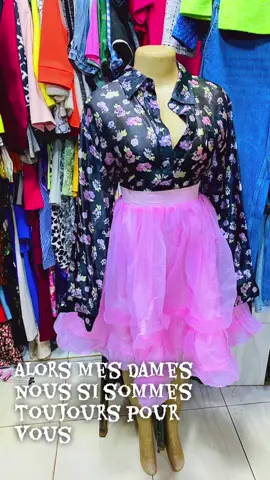 La femme c’est sont vêtements 