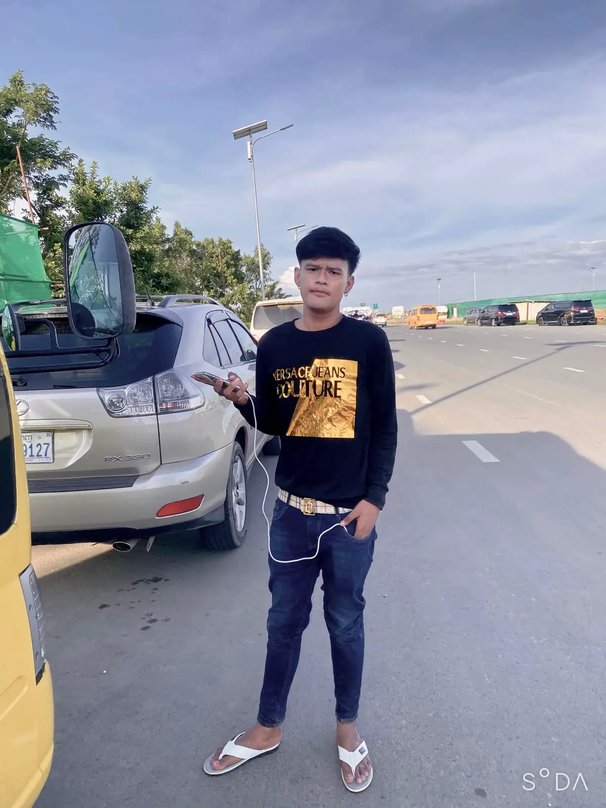 #រស់នៅរាល់ថ្ងៃនេះខ្ញុំមិនដែលចង់ឈ្នះអ្នកណាទេ 😊