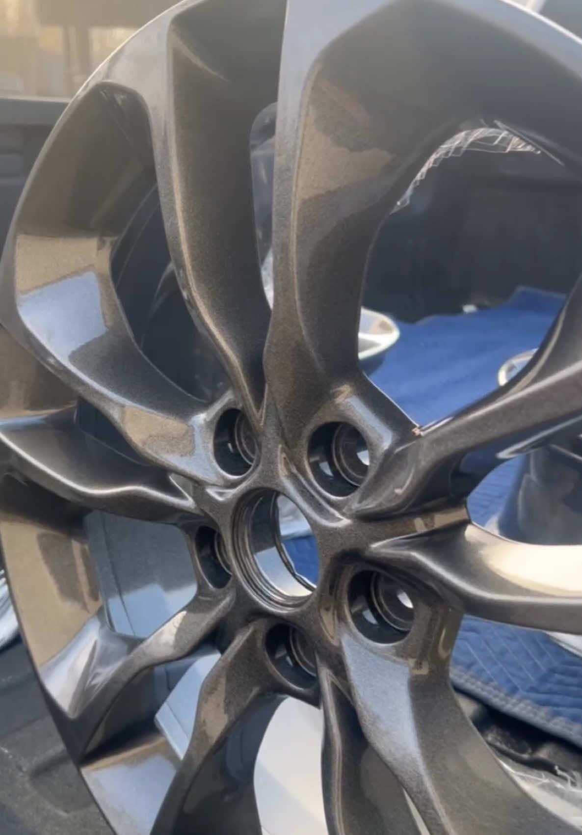 The flake in the sun though ✨👌🏼 #bigdipperindustries #powdercoat #alaska #custom 