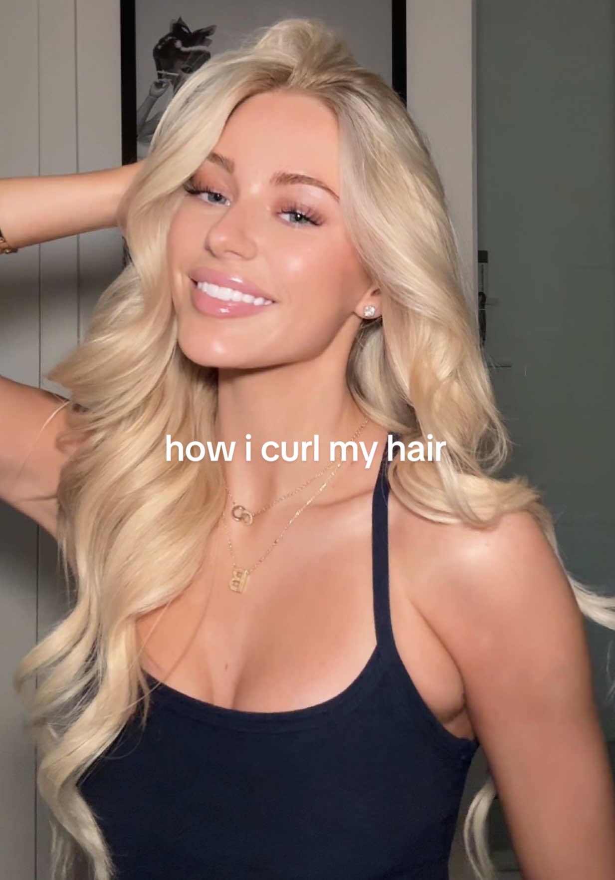 how i do my blowout beach wavesss 👩🏼🎀💈  @The Drybar - the wrap party styling wand  @chihaircare - 44 iron guard thermal protectant  @Biosilk Hair Care - finishing spray hairspray + silk therapy  xoxo