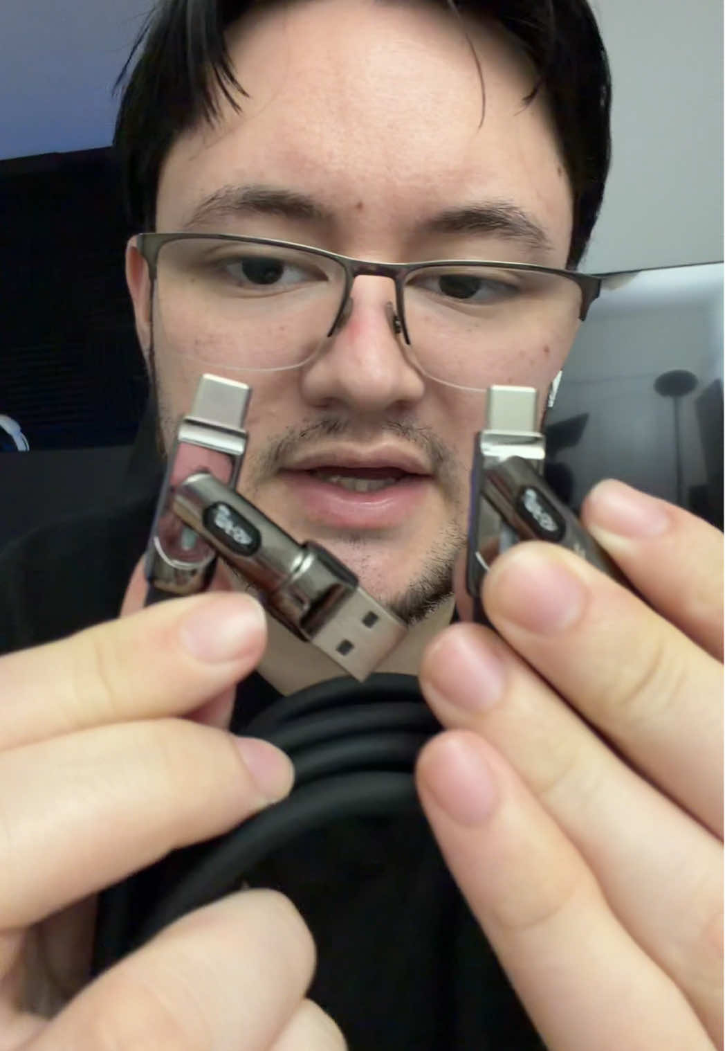 New slim MFish charging cable with the 4-in-1 connections and 240w fast charging capacity 