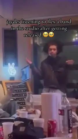 jaydes listening to new music for inspiration in the studio?? 👀👀 - #music #trending #viral #underground #fyp 