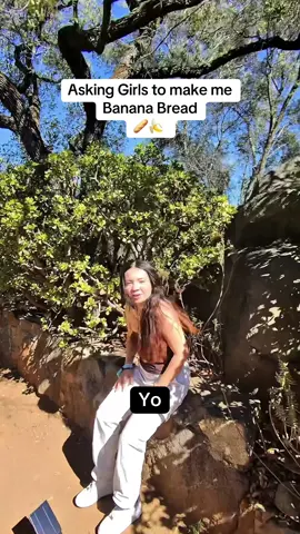 Do you think @yonna🌕 liked it? 😎  #bananabread #provisionz #rizz #twitchcon #yonnajay 