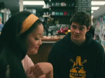 I like me better when I’m with you <3 #toalltheboysivelovedbefore #larajean #peterkavinsky #fyp #atodosloschicosdelosquemeenamore 