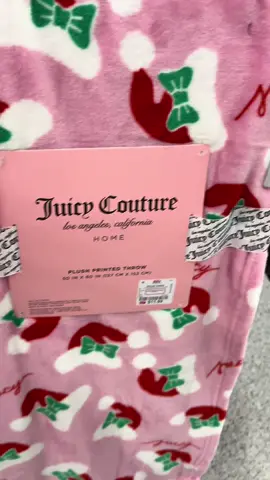 New finds @dd’s Discounts #juicycouturefinds #juicycouturechristmasblankets #juicycouturechristmas #ddsdiscounts #juicycouturewallets 
