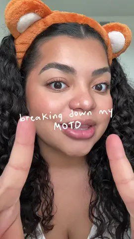She was feeling quite chatty on this one! 🗣️ @Maybelline NY @Origins Skincare @philosophy @e.l.f. Cosmetics @Saie @milkmakeup @Armani beauty @Rare Beauty #makeupoftheday #grwmroutine #letschat #beauty #latina  
