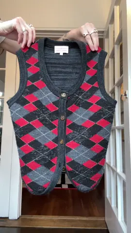 Styling some powder blue tights today🩵 #outfitideas #winterfashion #vintagecoach #vintagestyle 