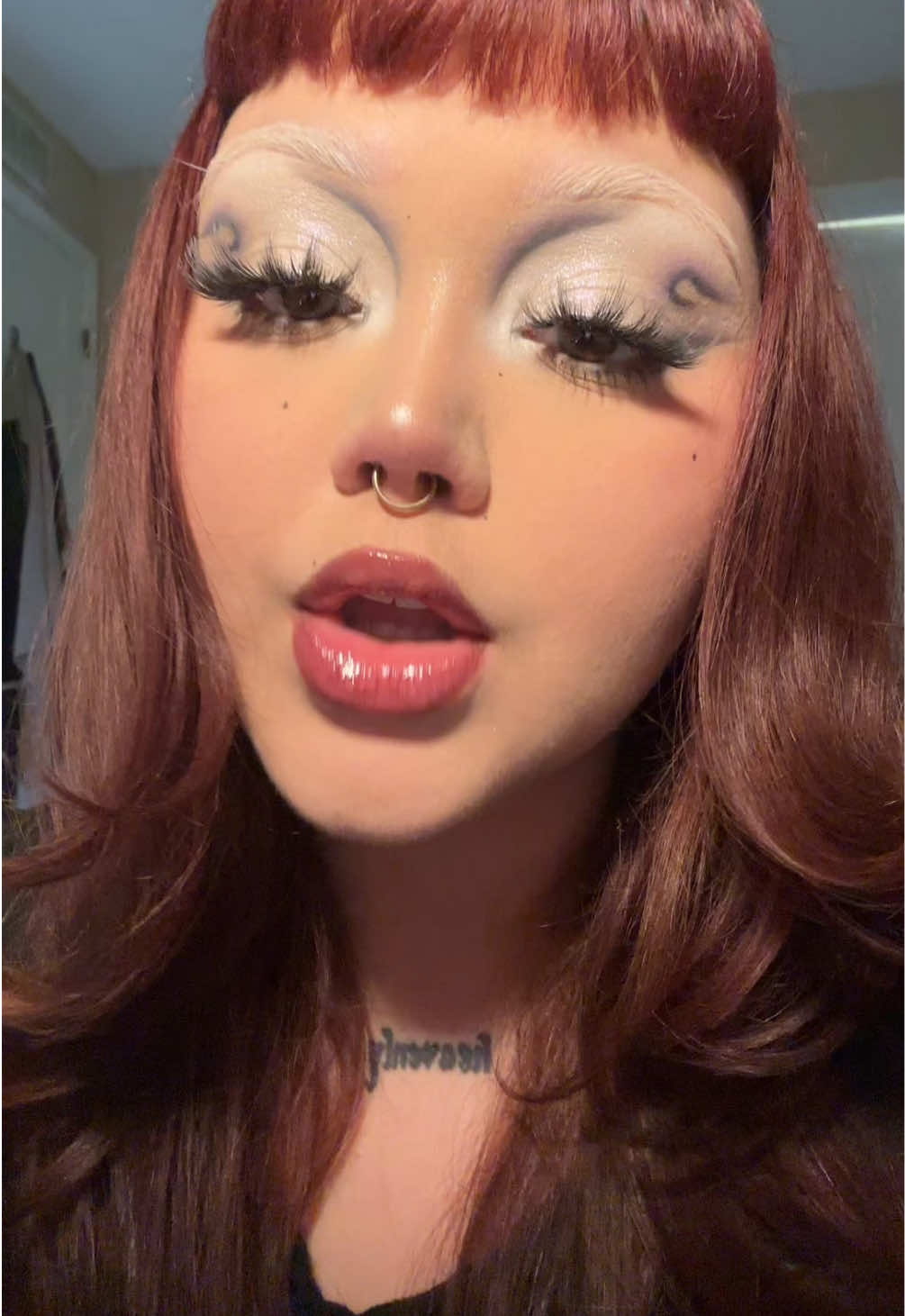 genuinely @Huda is an absolute genius for this foundation!!! im obsessed with the @Huda Beauty easy blur bc it genuinely looks so beautiful on the skin!!! this is not sponsored at all (i wish it was) i really just had to put yall on  #hudabeauty #earthxluvr #makeup #fyp #foundationroutine 