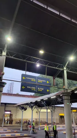 stasiun kereta api gubeng surabaya #stasiun #gubeng #surabaya #fyp