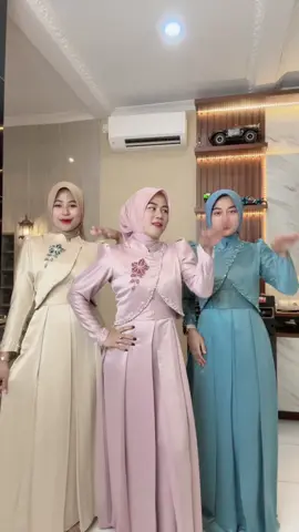 Warna warna  soft membuat look terlihat kalem anggunli dan berkelas#fyppppppppppppppppppppppp #setelan #bajulebaran #dresskondangan 