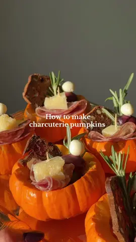 Or a jack-o- lantern face for Halloween 🎃 I’m obsessed with these and they’re perfect for a Halloween party, Friendsgiving, or thanksgiving! The key is using a pumpkin carving knife on the mini pumpkins 🔪#charcuteriepumpkins #pumpkinideas #halloweenparty #pumpkinseason #thanksgivingideas